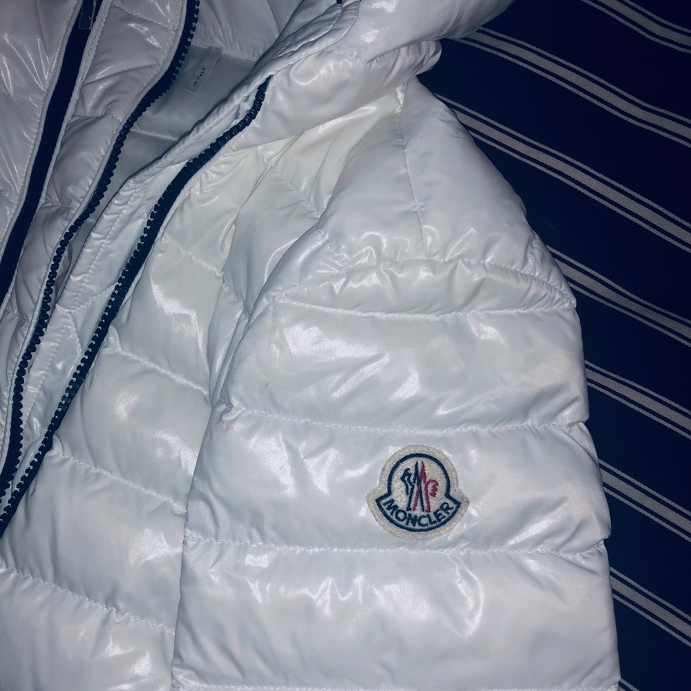 Moncler - Picture 2 of 4